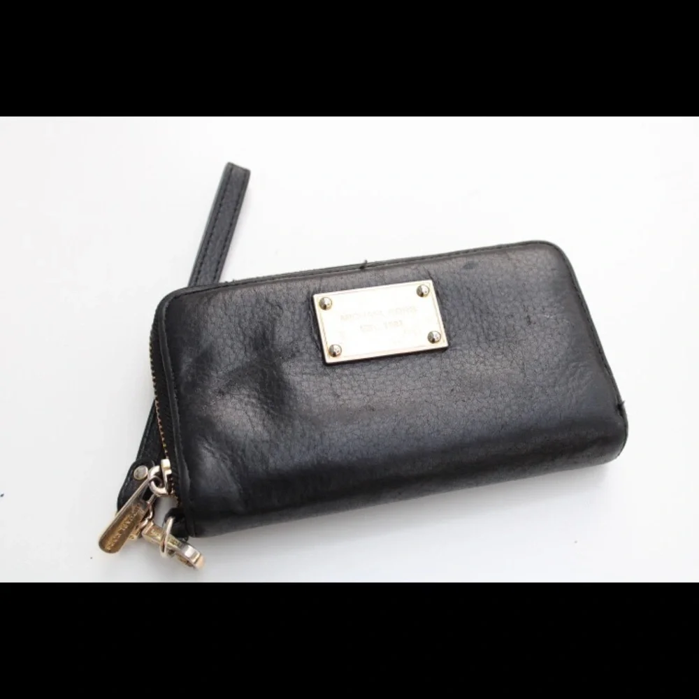 Michael Kors wrislet